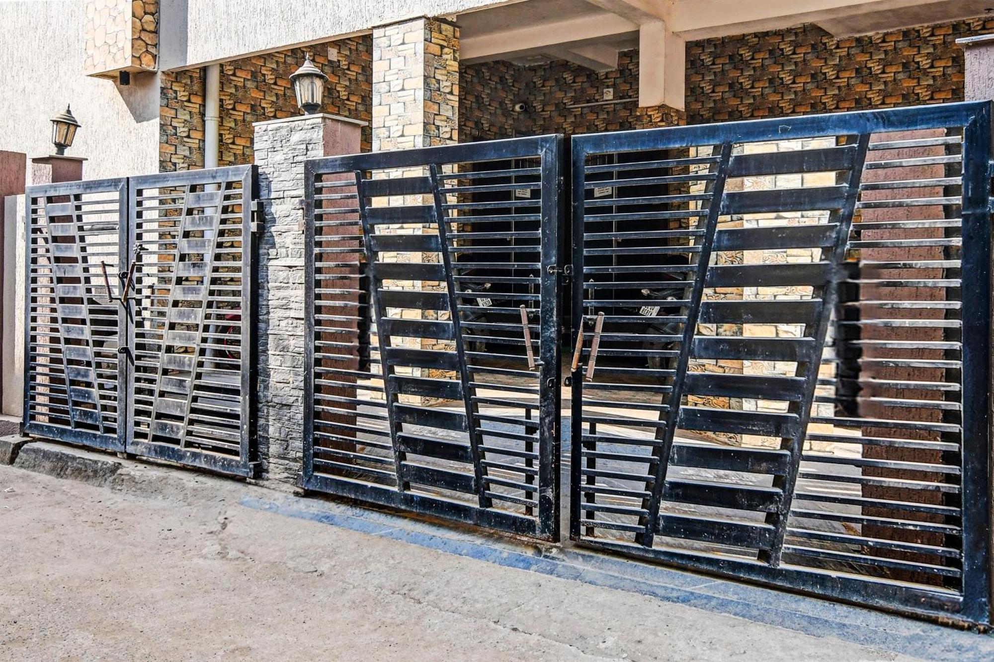 Hotel O Home Bm-X Khandagiri Exterior photo
